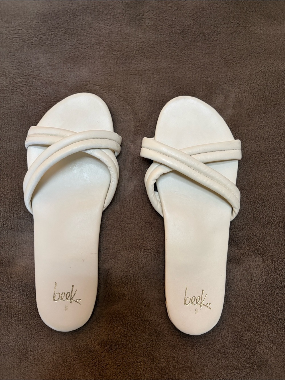 Beek Bellbird Padded Crisscross Slide Sandals in the Eggshell size 8